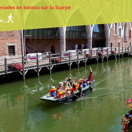 Nid Douillet A Avec Jardin Et Netflix Apartment