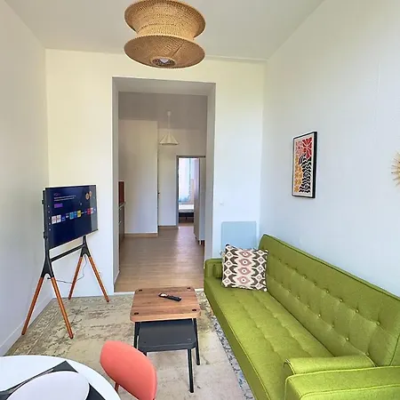 Nid Douillet A Avec Jardin Et Netflix * Douai